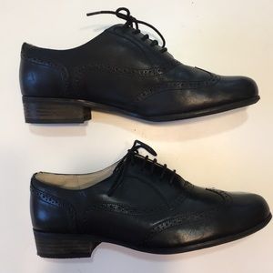 11.5 WIDE CLARK VINTAGE STYLE LACE UP BROGUES